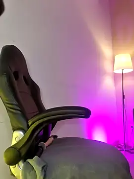 Jenniekim_18 Chat XXX in diretta