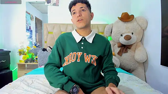 patrick_sanzz Adlı Modelin Canlı XXX Sohbeti