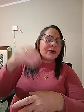 Chatroom XXX en direct de Angie_milf50