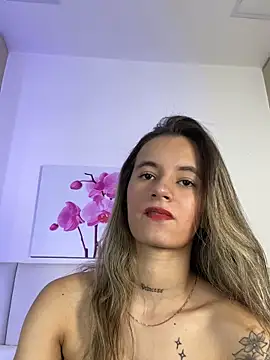 دردشة JuliaColemann الجنسية المباشرة