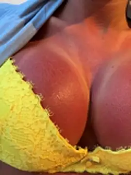 Chatroom XXX en direct de F3ckd0lllucy
