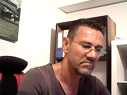 دردشة mastercharisma35 الجنسية المباشرة