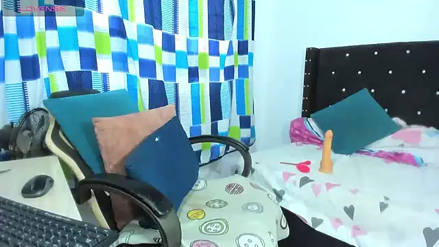 Chat +18 de ebonnylatinx ao vivo