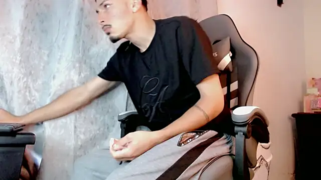 Yankees_xxx Live XXX-chat