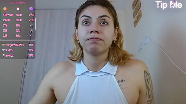 צ'אט XXX בשידור חי של aprildumont