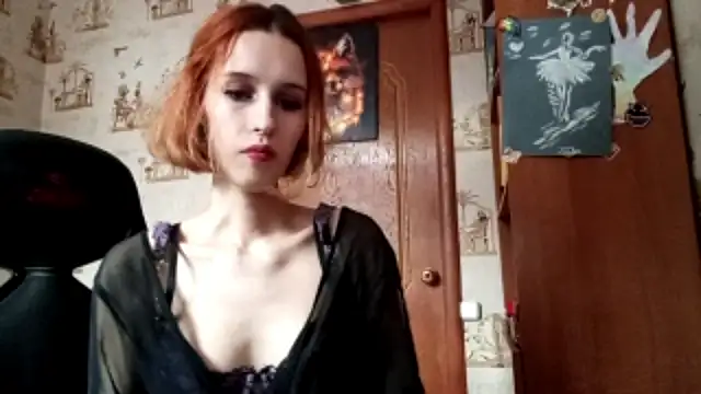 SirenFrost's Live XXX Chat