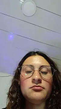 lindasyt Chat XXX live