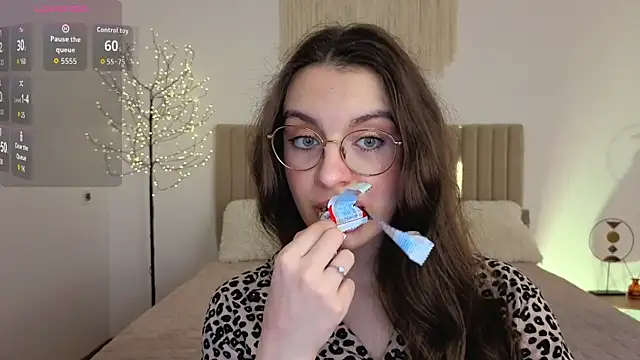 Real_cutie1's Live XXX Chat