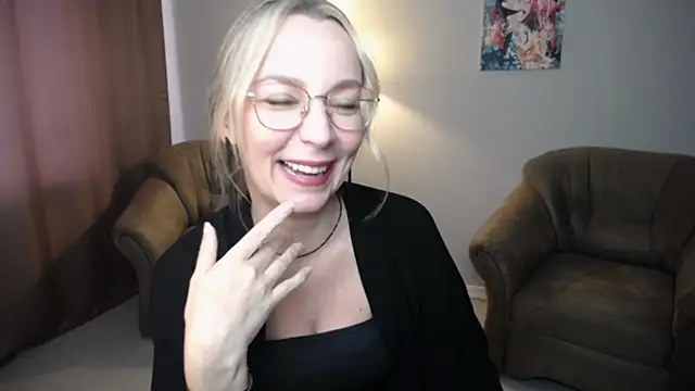 XXX chat uživo modela Ava_Elior