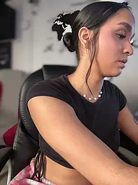 دردشة Isabella-Teen الجنسية المباشرة
