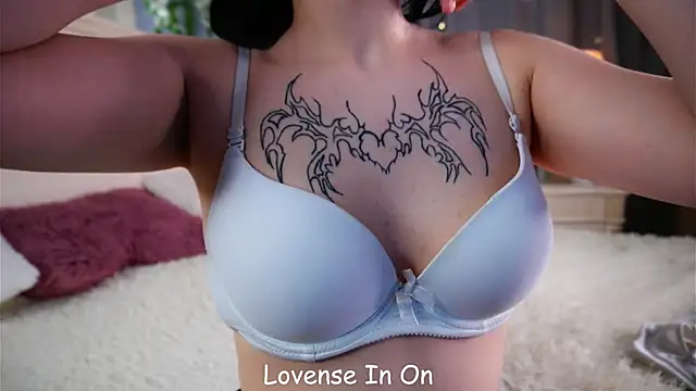 Chat XXX en directo de MelaineCore
