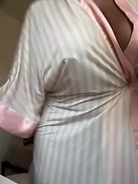 mochakaia's Live XXX Chat
