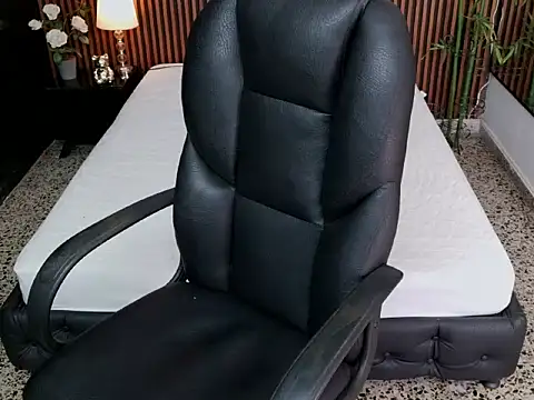 Bella_Catalina Adlı Modelin Canlı XXX Sohbeti