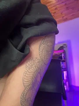 NikkiNix's Live XXX Chat