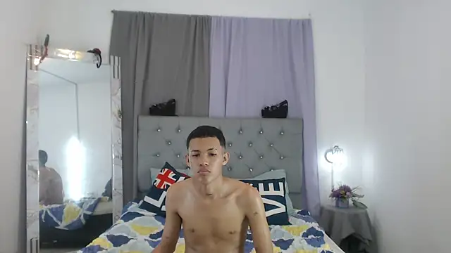 PhillipCox Chat XXX live