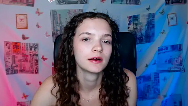 _SusieSu_ Adlı Modelin Canlı XXX Sohbeti