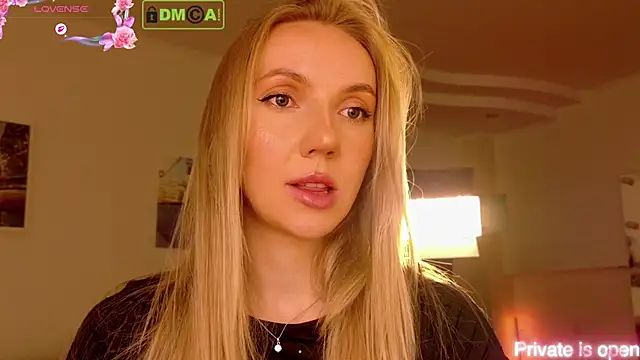Chat +18 de rina_asty ao vivo