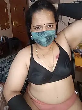 pirainilla Webcamshow