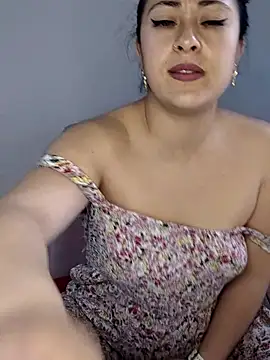 Chatroom XXX en direct de LisbethMoore_