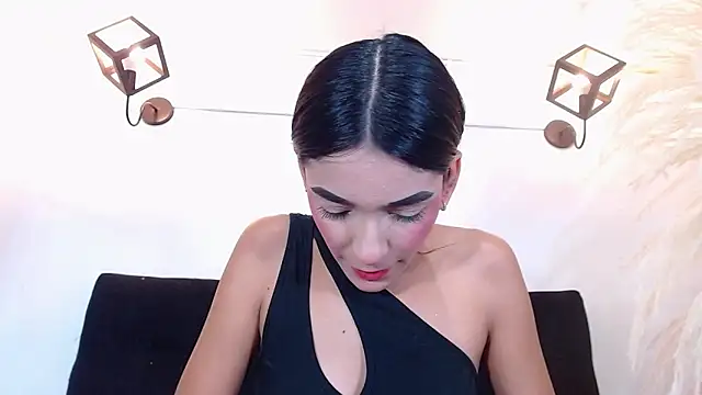 srta_luciana Chat XXX in diretta
