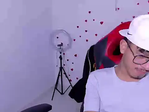 Chat +18 de blackfox_desire ao vivo