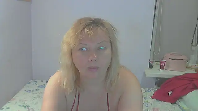 Lusi-777's Live XXX Chat