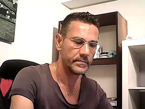 mastercharisma35 Chat XXX in diretta