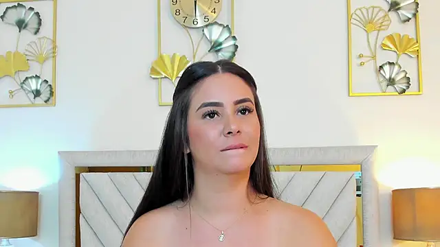 دردشة MadisonJenner الجنسية المباشرة