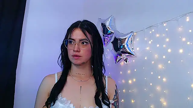 צ'אט XXX בשידור חי של Isa_Maiden1