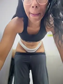 Онлайн чат XXX SheenaBrooke
