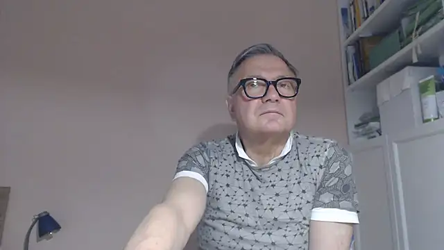 YOU6me Live XXX Chat