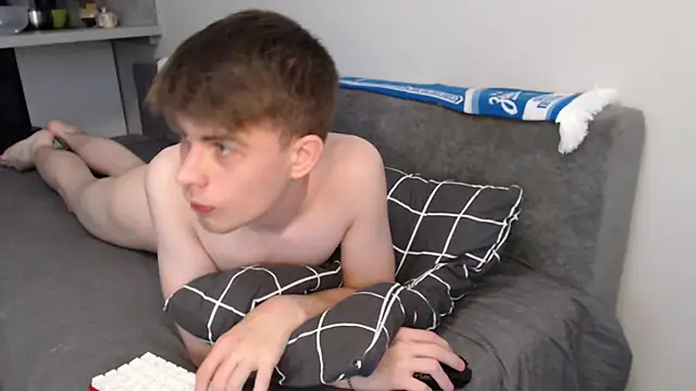 Student_Oliver élő XXX-chatje