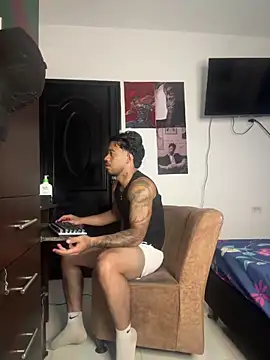 Kenny_romano live XXX chat
