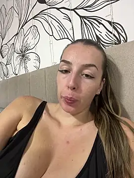 MinaCeleste's Live XXX Chat