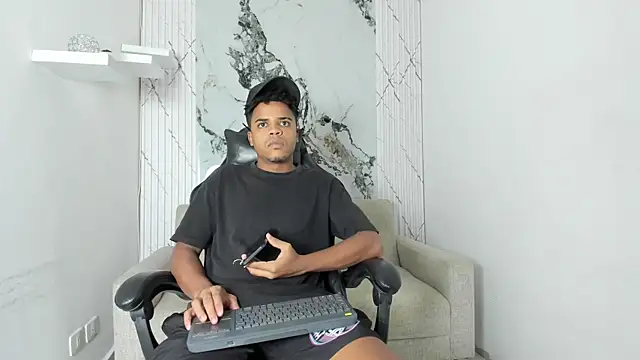 Онлайн чат XXX TaylorClay_