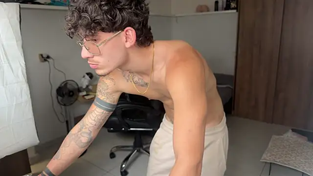 Chat XXX Live Kisan_Smith