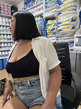 ISABELLA__LUNA Chat XXX in diretta