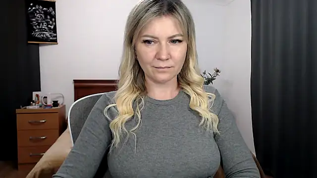 ParadiseAlina – Naživo XXX chat