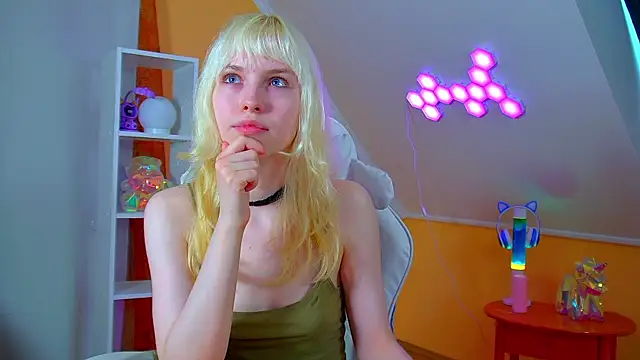 Chatroom XXX en direct de HannahHollis