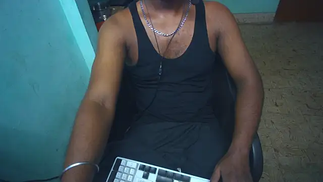 Tamil_KDD Adlı Modelin Canlı XXX Sohbeti
