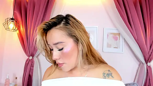 Lannajansen 即時 XXX 聊天