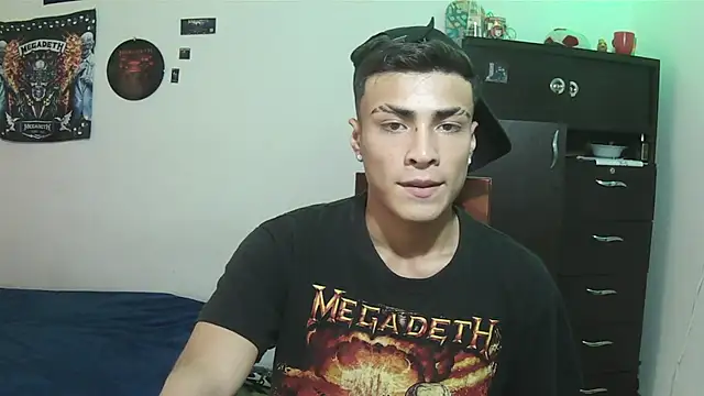Chat XXX en directo de Fenix_hardcock