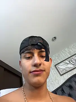 Lander_Cruz Chat XXX live
