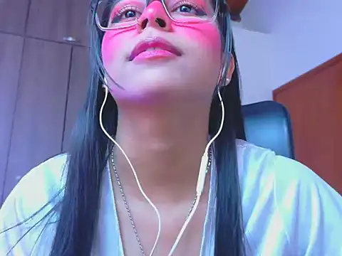 Czat XXX na żywo – _ALLYSON18_