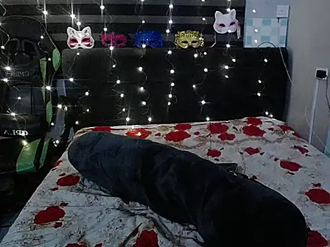 Czat XXX na żywo – BigCockEricaTs69