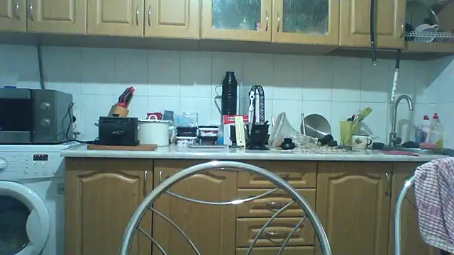 Show modela KaelNox na web-kameri