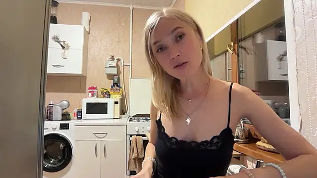 XXX chat uživo modela AngelJeni