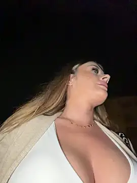 Онлайн чат XXX IsabellaEtthan