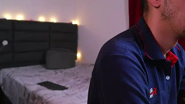 צ'אט XXX בשידור חי של kathieandpovcock1