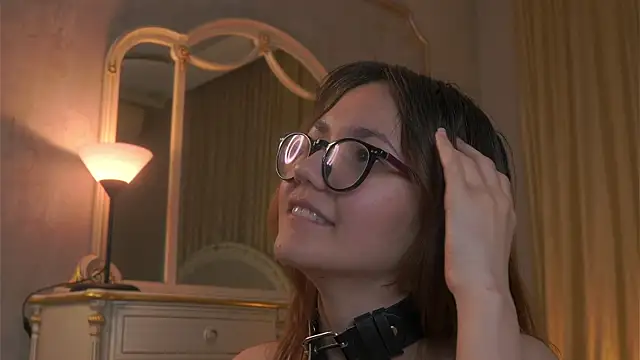 FrediaPfeiff élő XXX-chatje